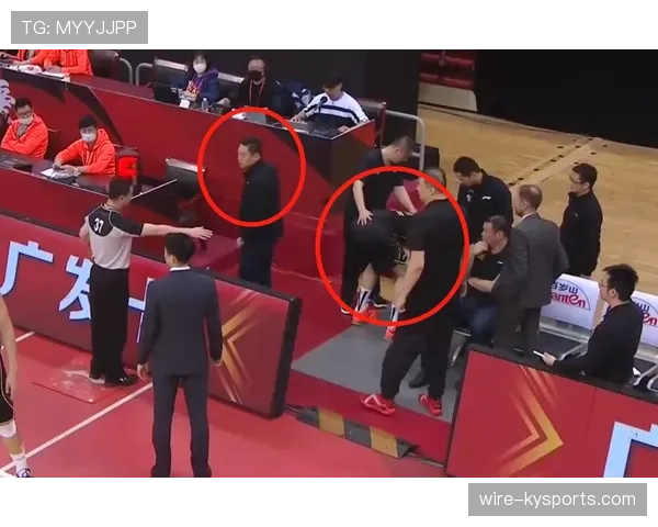 身体冲撞判罚要点：合法肩撞与犯规区别